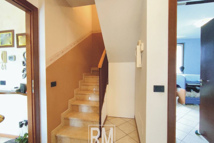 disimpegno/scala mansarda