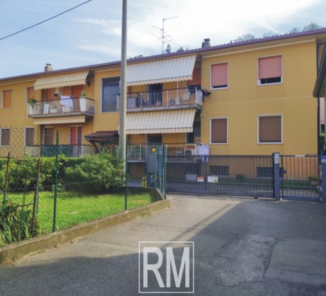 Mozzo centro quadrilocale piano rialzato piano primo riscaldamento autonomo box doppio cantina terrazza