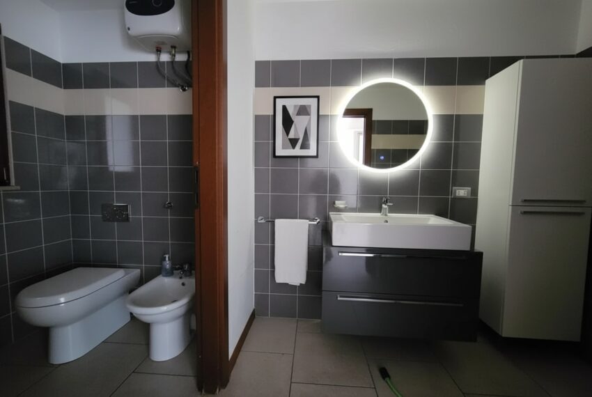 172c557a-705f-42e3-befe-8822214d9a08