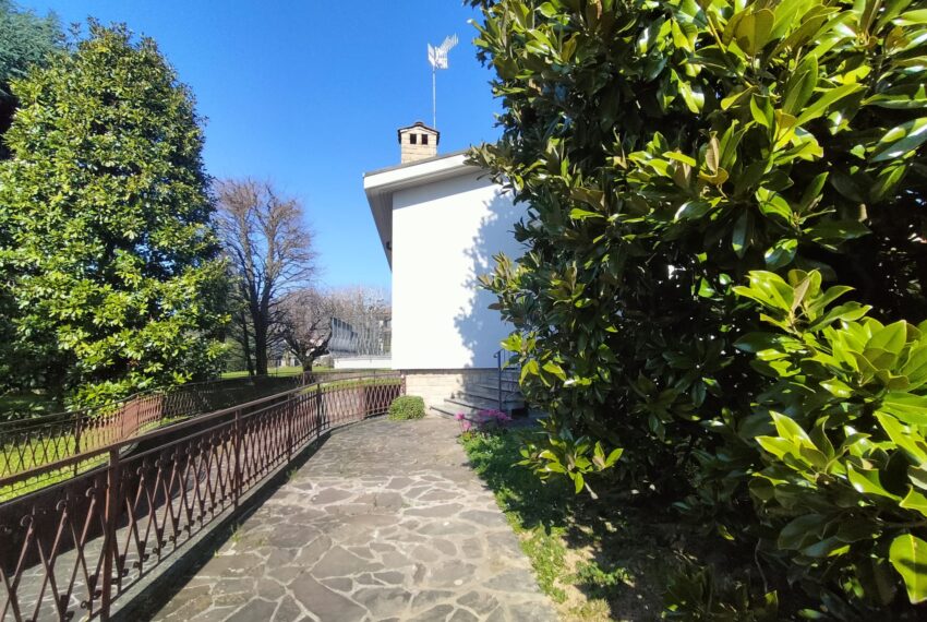 0021180-d094f884-7795-494a-a11e-a6860b1a5998