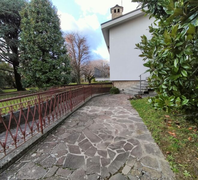 1a513896-127f-4b3e-8391-48307f858c81