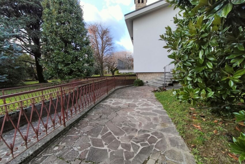 1a513896-127f-4b3e-8391-48307f858c81