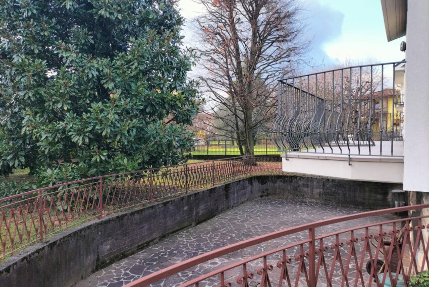 238c6fb8-4303-4001-b42c-2941e45dd71e