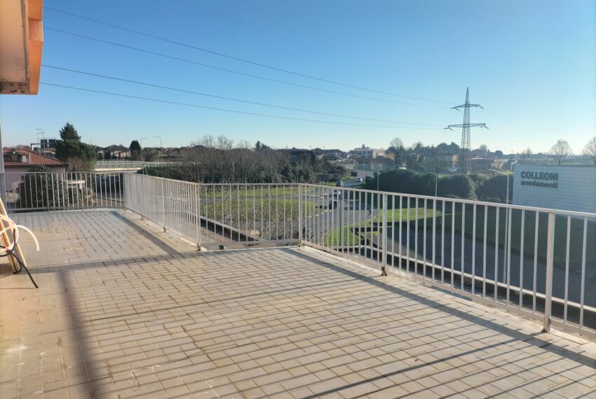 8a6a319c-37a9-4f43-995d-34bcfa2faa83