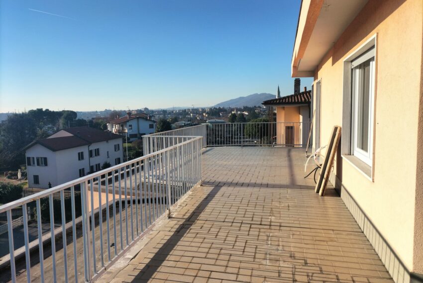 ee711b84-6ce3-47f0-99f6-3ca3ab5fdef1