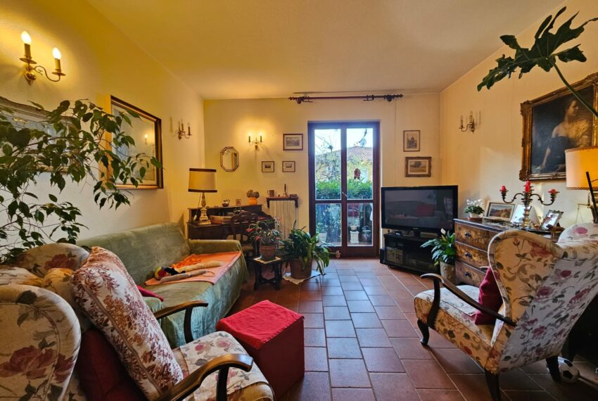 0019895-bcc4f6f1-0ca1-444e-8034-659d7a176334-min