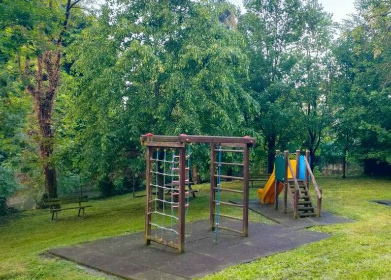 0020329-0020315-4648c72c-65a7-4273-92f7-21e0c921e01b