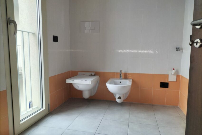 0020350-4801a849-6549-4e2f-80dd-9e27dd094302