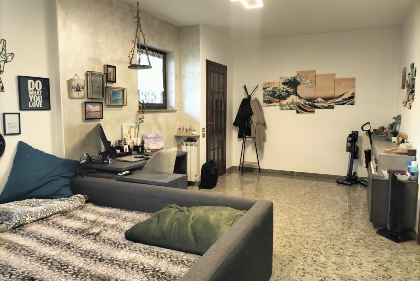 0020727-04abcde0-1c0c-4f18-8b40-a6b0c65d1c0f