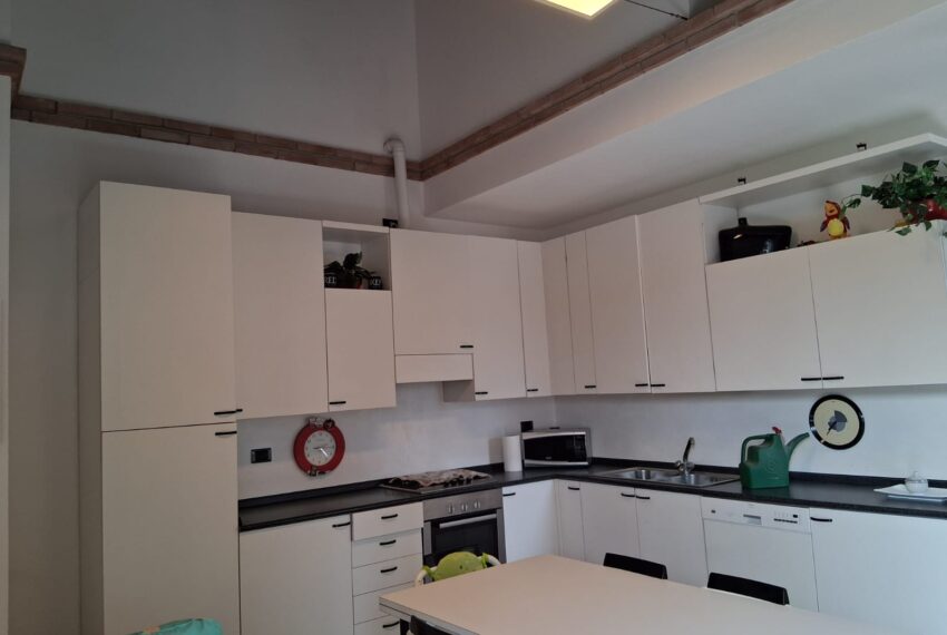 0021108-37f9db69-d4cb-4e5a-97c1-cf58b2c70234