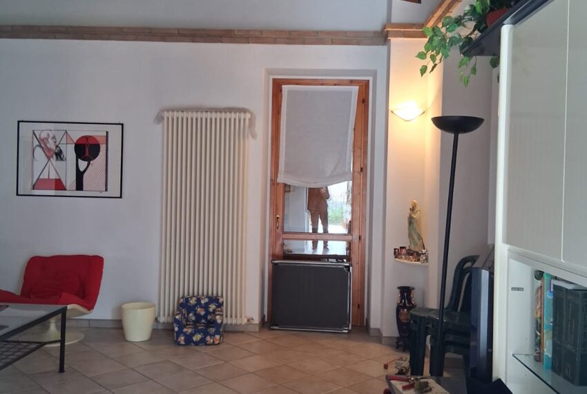 0021127-f699f7e4-127b-438f-b530-f996ce2e637f