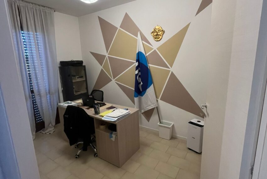 20484794-92e3-4a66-80e2-4d11a90a97c1