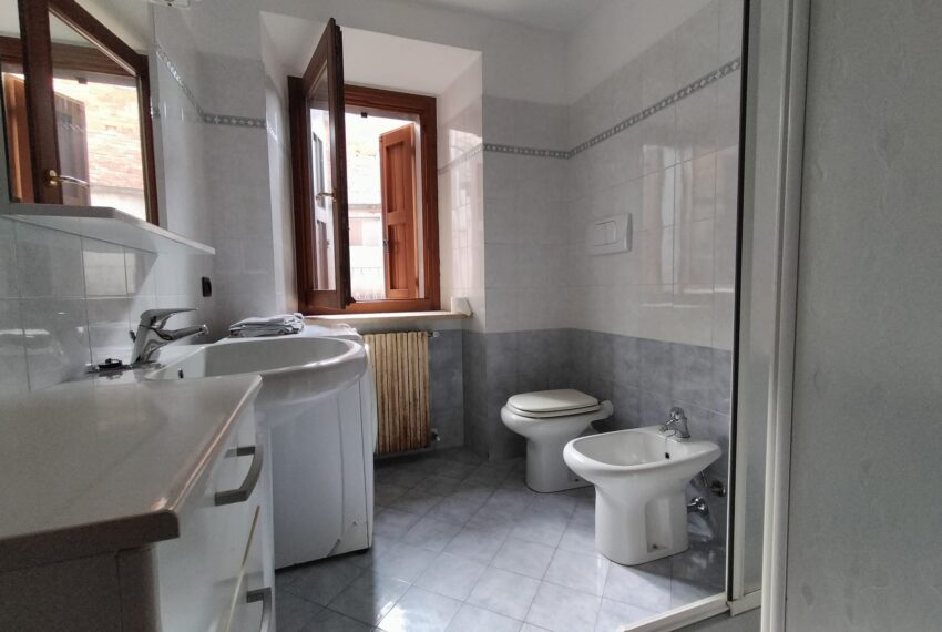 f59ef7b5-df75-4934-a51d-8e5df84f58ad