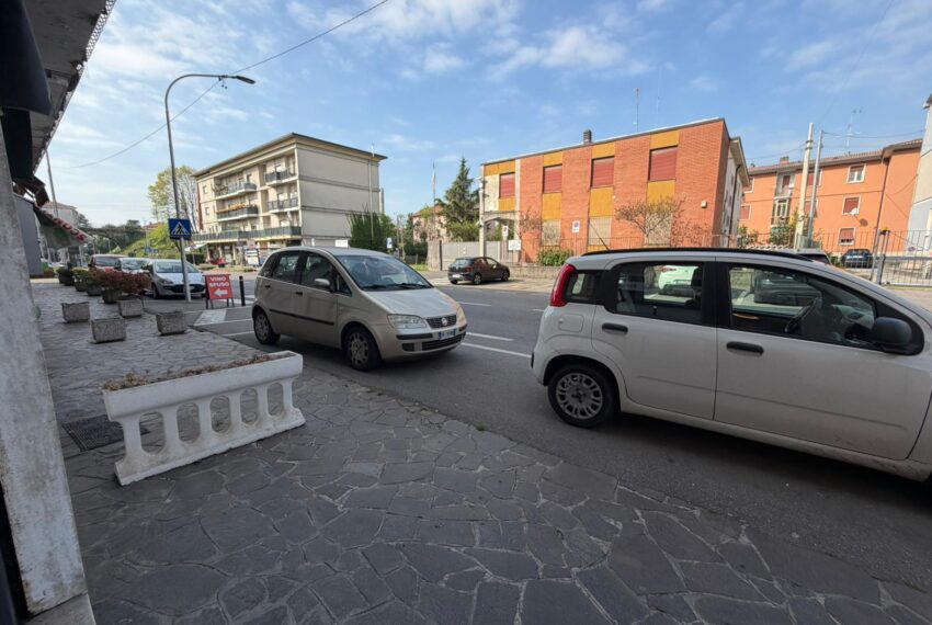 0021439-c21c4ef3-06cf-42f2-8e2c-4062dda96f61