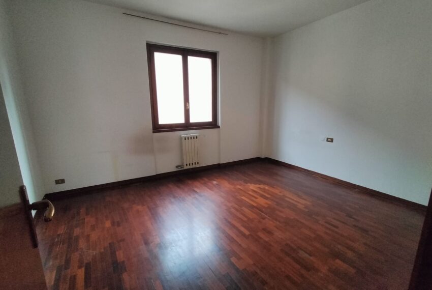 889e4a4a-f3bb-4faf-8654-501b173e9f61