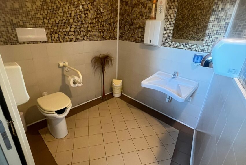 9b9092d0-75e9-4a2d-a6bd-bebf6f5e902c