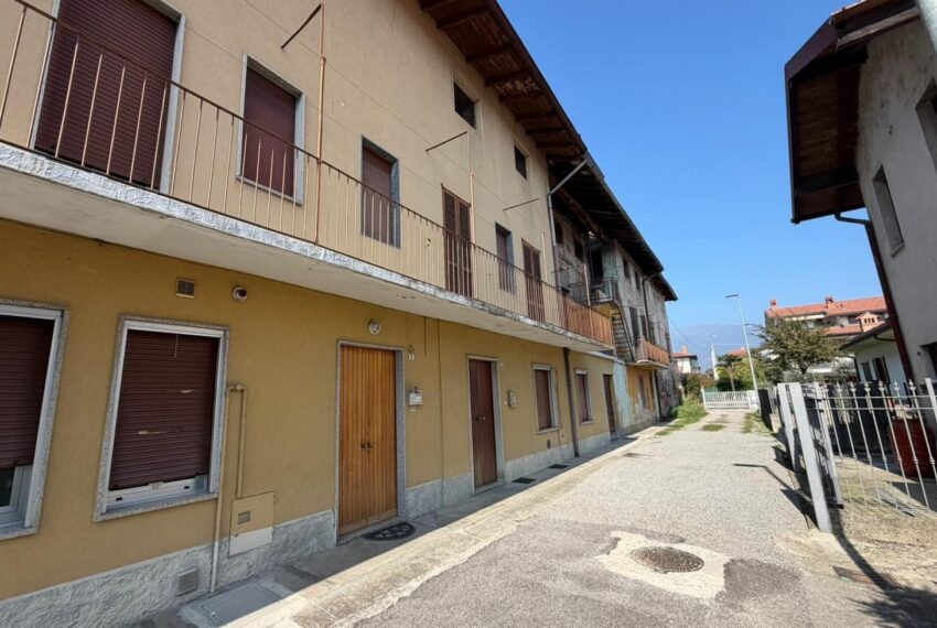 WhatsApp Image 2025-10-09 at 07.15.48