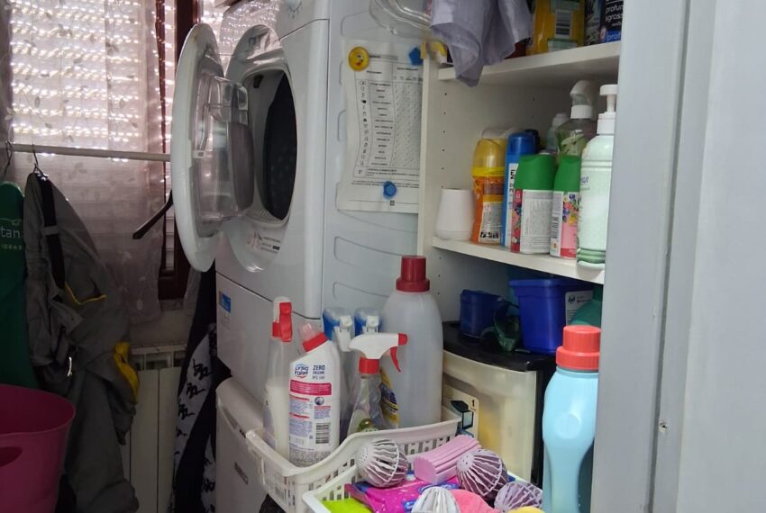 a724aac8-1304-40c0-935b-c238c79dadbf