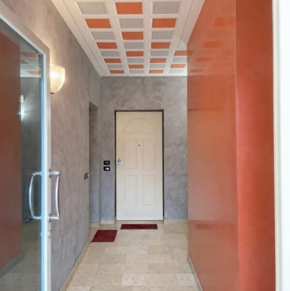 Foto dell’ingresso schiarita_page-0002